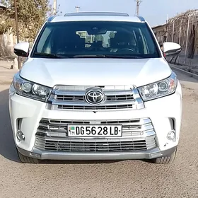 Toyota Highlander 2019