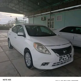Nissan Versa 2012