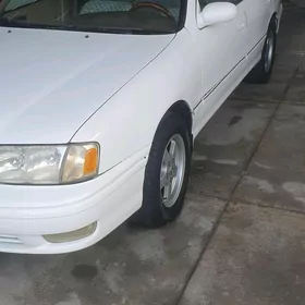Toyota Avalon 1999