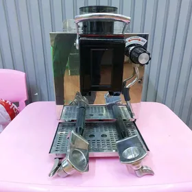 Kofya maşynka professionalny