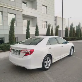 Toyota Camry 2012