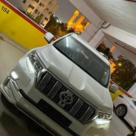 Toyota Land Cruiser Prado 2023