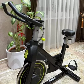 вело -тренажер