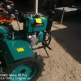 Ýer agdarýan diesel