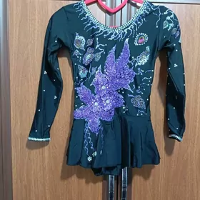 гимнастический костюм