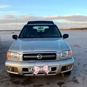 Nissan Pathfinder 2003