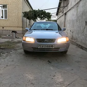 Toyota Camry 1997