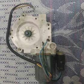 BMW стеклоподъёмник моторчик