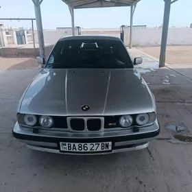 BMW 525 1990