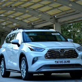 Toyota Highlander 2023