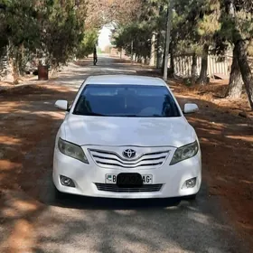 Toyota Camry 2011