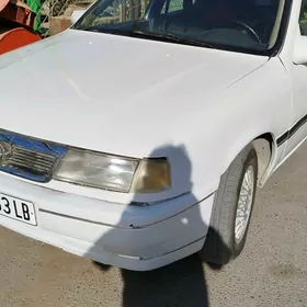 Opel Vectra 1992