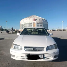 Toyota Camry 2001
