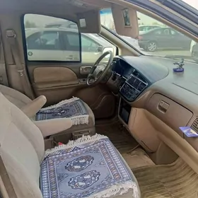 Toyota Sienna 2001