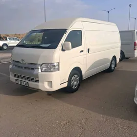 Toyota Hiace 2020