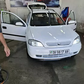 Opel Astra 2001