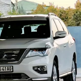 Nissan Pathfinder 2020