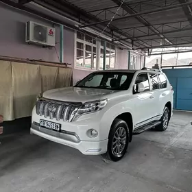 Toyota Land Cruiser Prado 2010