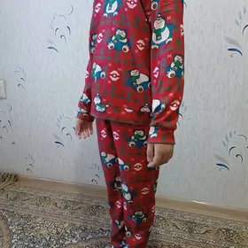 Пижамы и спортивный sportiwka