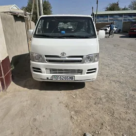 Toyota Hiace 2006