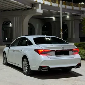 Toyota Avalon 2019