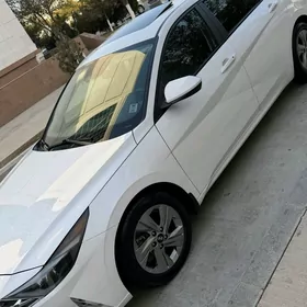 Hyundai Elantra 2021