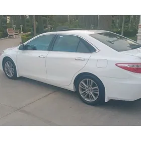 Toyota Camry 2015