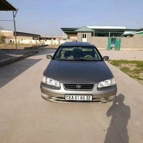 Toyota Camry 1999