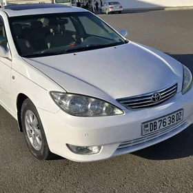 Toyota Camry 2004