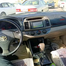 Toyota Camry 2003