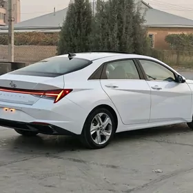 Hyundai Elantra 2021