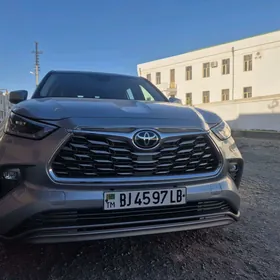 Toyota Highlander 2023