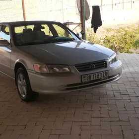 Toyota Camry 2000