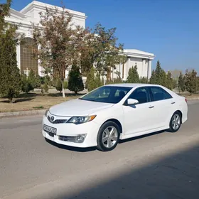 Toyota Camry 2012