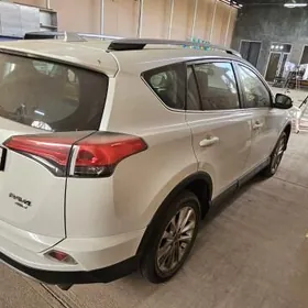 Toyota RAV4 2017