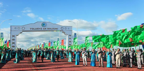 Esenguly etrabynda gije-gündizde 20 müň kub metr agyz suwuny arassalaýjy desga açyldy