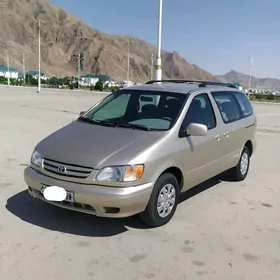Toyota Sienna 2002