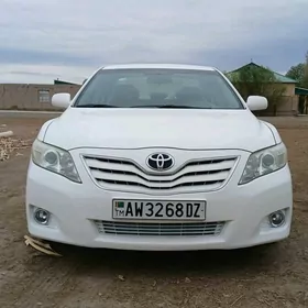 Toyota Camry 2011