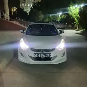 Hyundai Elantra 2013