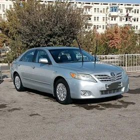 Toyota Camry 2010