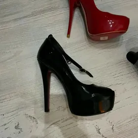 Женские туфли