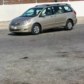 Toyota Sienna 2007