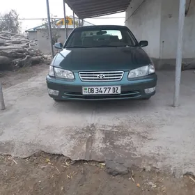 Toyota Camry 1999