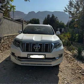 Toyota Land Cruiser Prado 2021