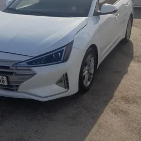 Hyundai Elantra 2020