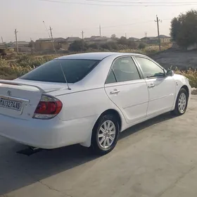 Toyota Camry 2004