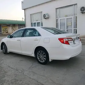 Toyota Camry 2012