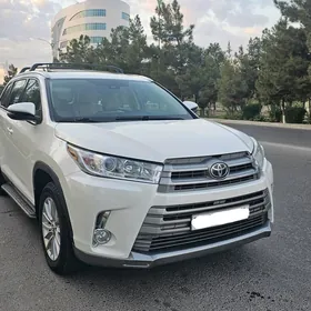 Toyota Highlander 2019