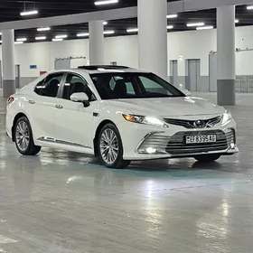 Toyota Camry 2018