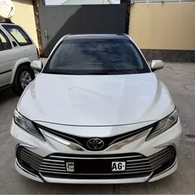 Toyota Camry 2022